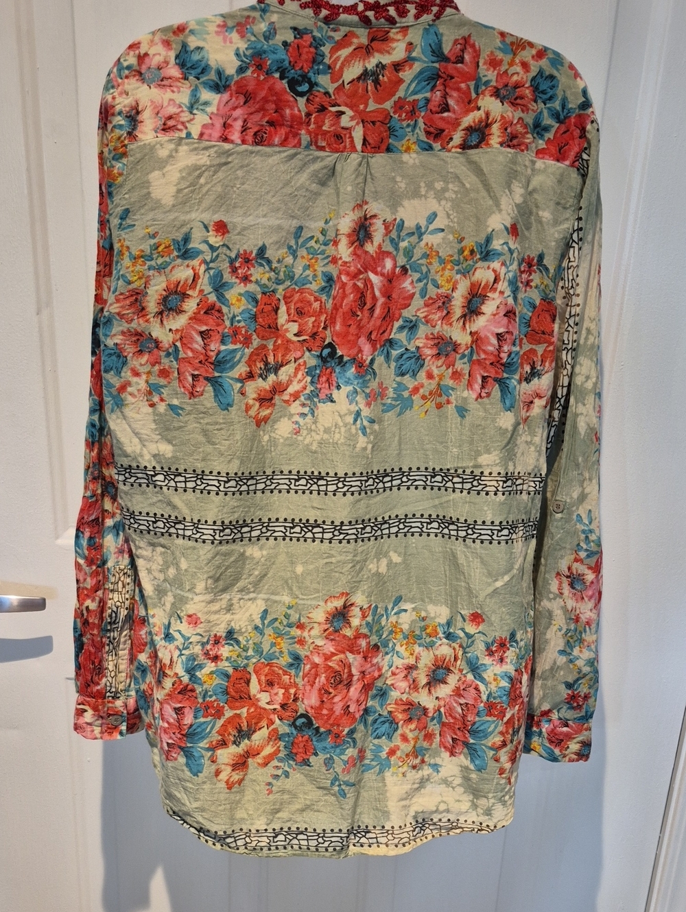 Vintage Goa Floral Long-Sleeve Top with Red Embroidered Placket. Size XL - Picture 5 of 8